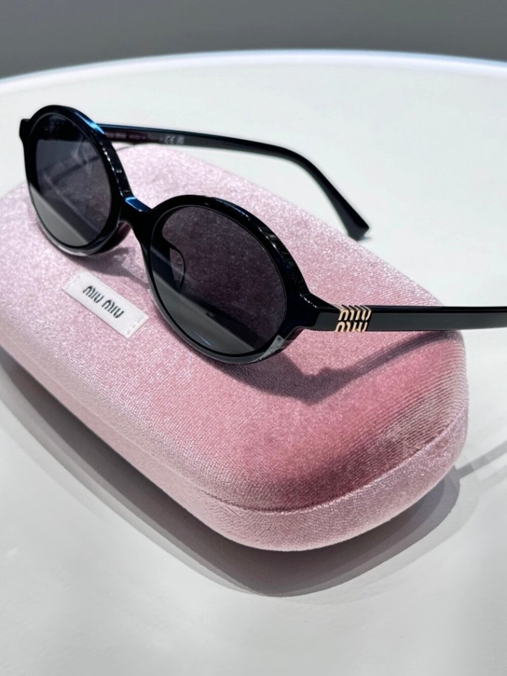 NWT   Miu Miu Black Sunglasses with Pink Velvet Case